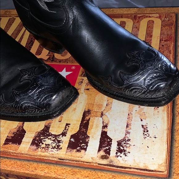 SOLD‼️🌈☂️LIKE NEW Tony Lama Boots - Picture 3 of 9